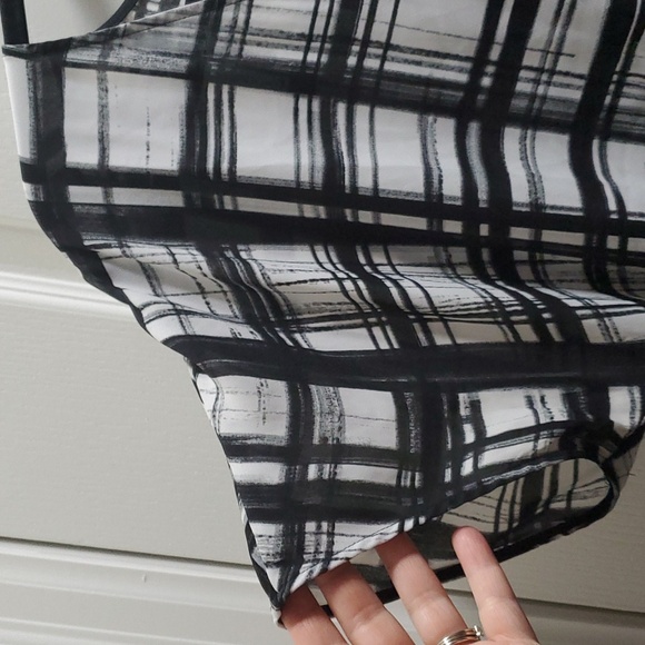 Black and white Tunic XL - Picture 2 of 6